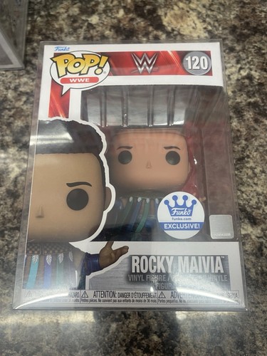 Wwe funko pop vinyl rocky - wwe,