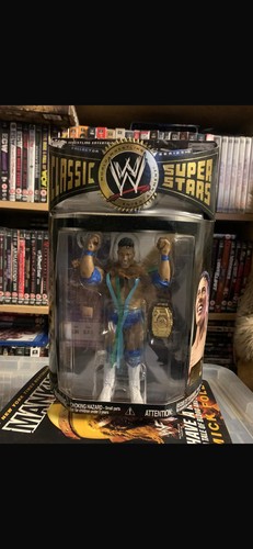 Wwe classic superstars rocky - wwe,
